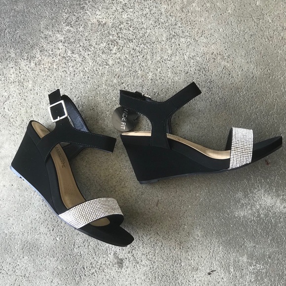 City Class Black Wide-Fit Comfort Wedge Sandal - Picture 8 of 8